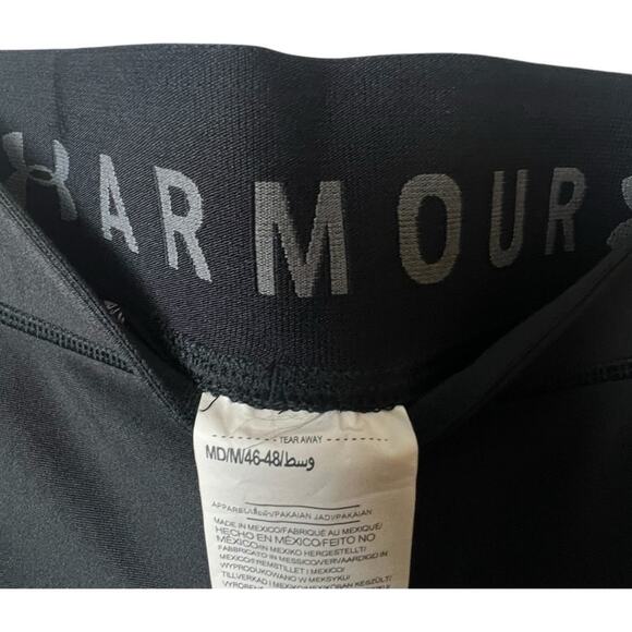 Under Armour Women’s Athletic LogoHeatGear Armour Capris New with tag Sz M - Picture 3 of 9
